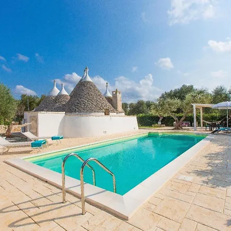 Trullo Mit Pool Ostuni Kostenlos Bettwaesche Und Handtuecher, 2 Fahrraeder, 1 Hochstuhl, 1 Kinderbett *